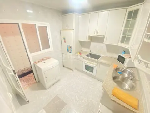 Casa unifamiliar en María Auxiliadora-Barriada de Llera