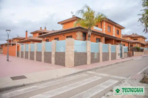 Casa pareada en La Estación