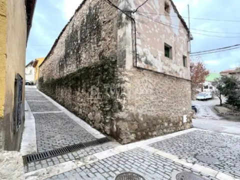 Casa adosada en Torrelaguna