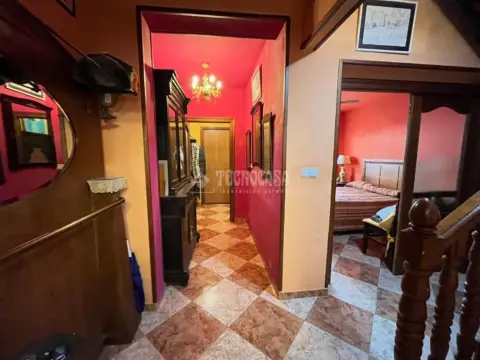 Casa adosada en La Paz-Las Américas-Estación Linares-Baeza