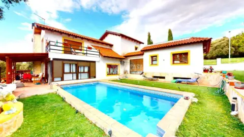 Casa unifamiliar en calle de Río Torote