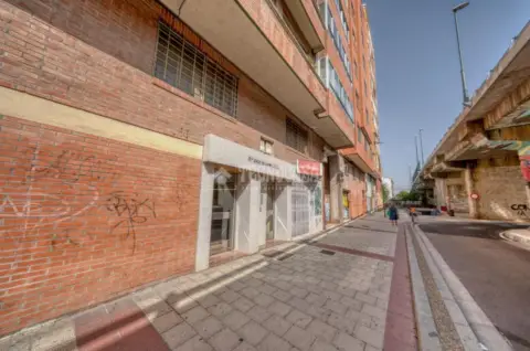 Local comercial en Paseo Zorrilla-Campo Grande-Cuatro de Marzo