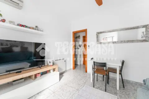 Piso en Travessia de la Llum