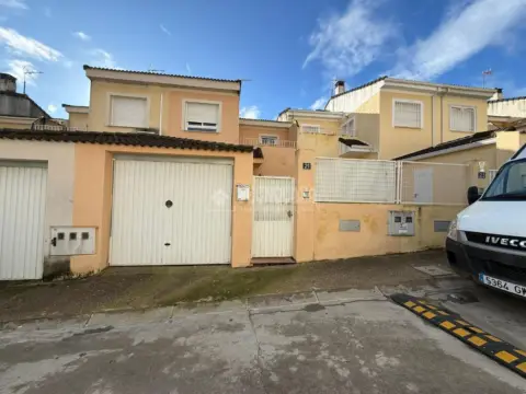 Casa adosada en Escalona