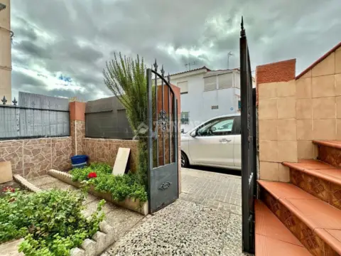 Casa adosada en Este