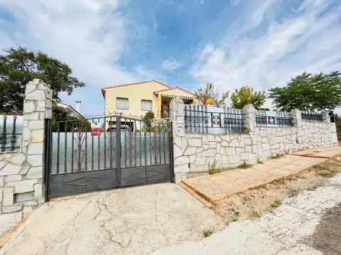 Casa unifamiliar en Cardiel de los Montes