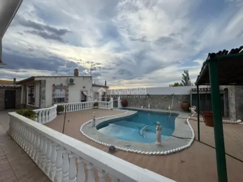 Casa rústica en Almendralejo