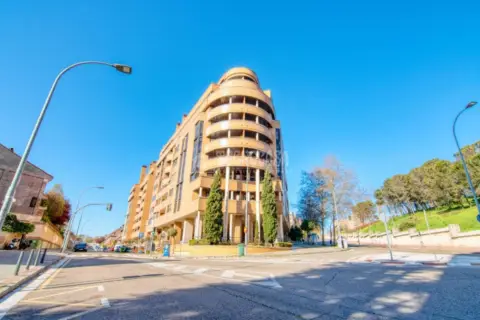 Piso en calle de Mariano de los Cobos