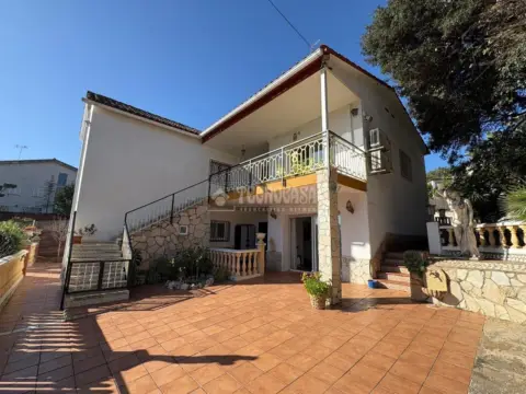 Piso en La Sentiu-Bruguers
