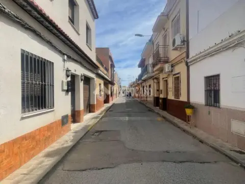 Casa adosada en Valdezorras-El Gordillo