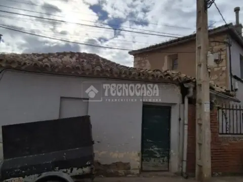 Casa pareada en Tariego de Cerrato