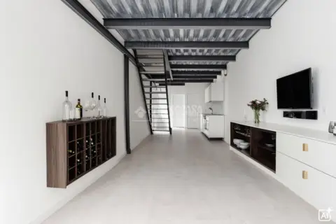 Casa adosada en calle Real de Burgos