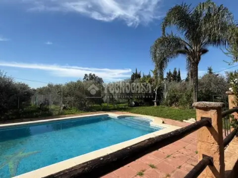 Casa rústica en Utrera