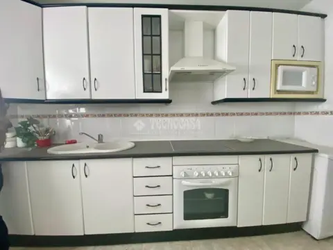 Casa adosada en calle de la Argolla