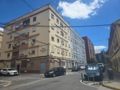 Piso en Torrefiel