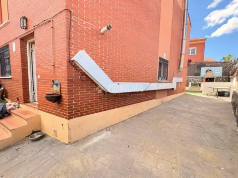 Casa pareada en Loeches