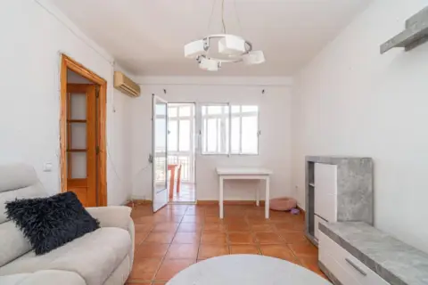 Flat in Linarejos