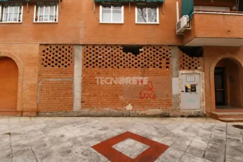 Local comercial en Paseo Río Gudiela
