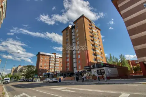 Piso en Huerta del Rey-Arturo Eyríes