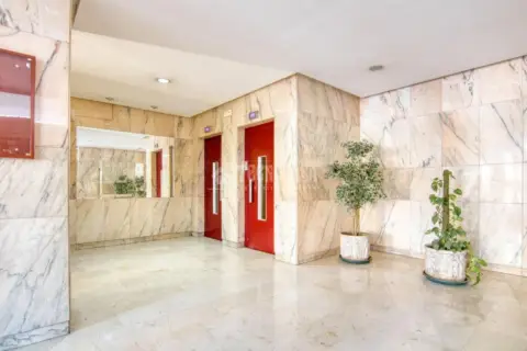 Piso en Huerta del Rey-Arturo Eyríes