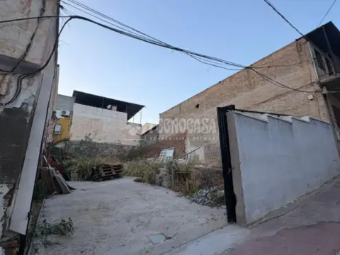 Terreno en La Virreina-Jardín Botánico-La Rosaleda
