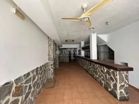 Local comercial en calle de José Pérez Barroso