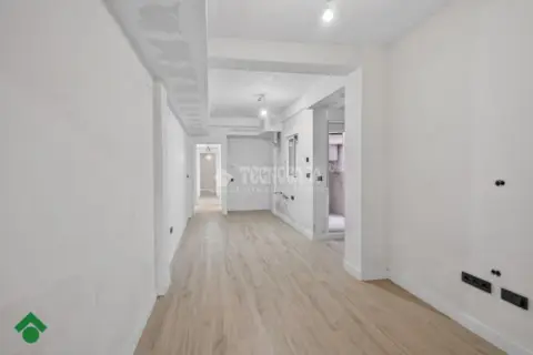 Piso en Santa Rosa-Valdeolleros