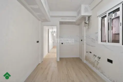 Piso en Santa Rosa-Valdeolleros