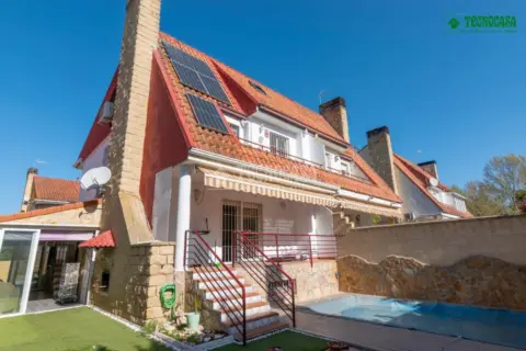Casa pareada en Torrejón de la Calzada