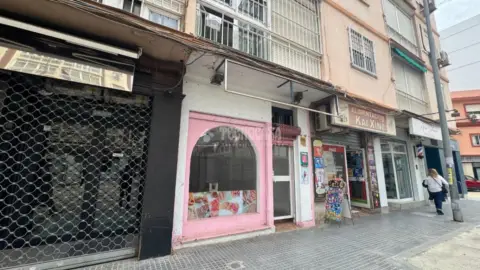 Local comercial en Camino de Suárez
