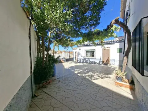 Casa pareada en Guadix