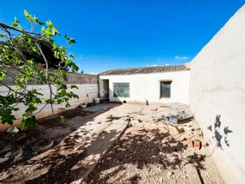 Casa rústica en Casetas-Garrapinillos-Monzalbarba