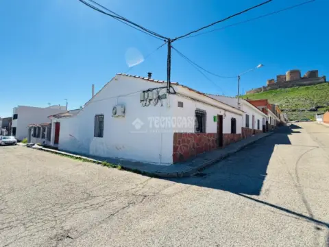 Casa adosada en Consuegra