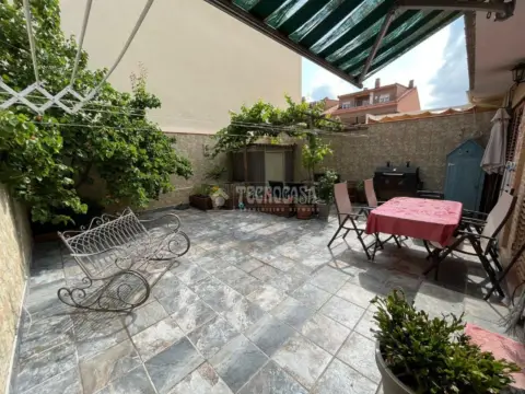 Casa pareada en calle de la Virgen de la Paloma