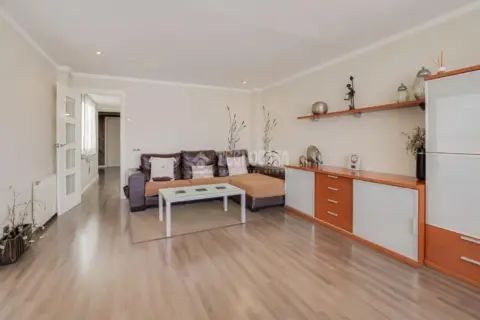 Piso en Vinyets-Molí Vell