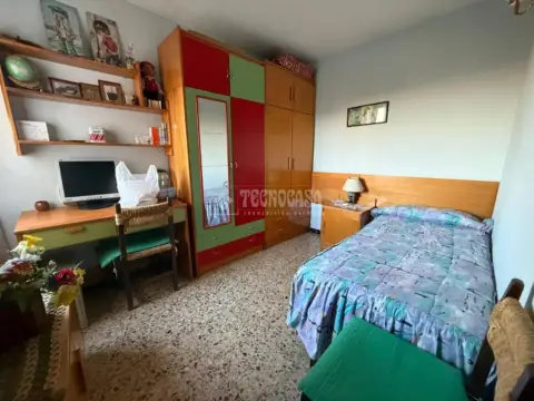 Piso en Las Fuentes-Cartuja Baja