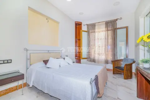 Casa unifamiliar en calle Peligros