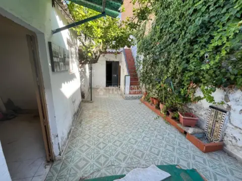 Casa pareada en Vista Azul-Consolación