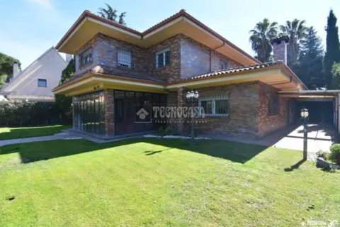 Casa unifamiliar en Castillo-Campodón