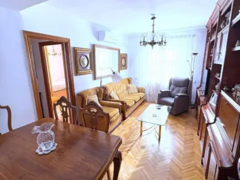 Piso en Avenida de Oporto