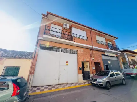 Casa pareada en Los Yébenes
