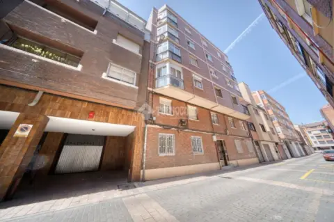 Piso en Circular-Vadillos