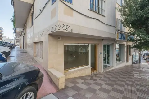 Local comercial en calle San Antonio