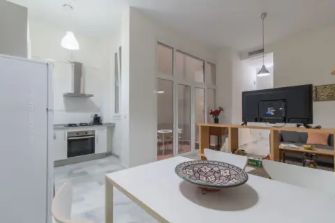 Piso en El Mentidero-Teatro Falla-Alameda