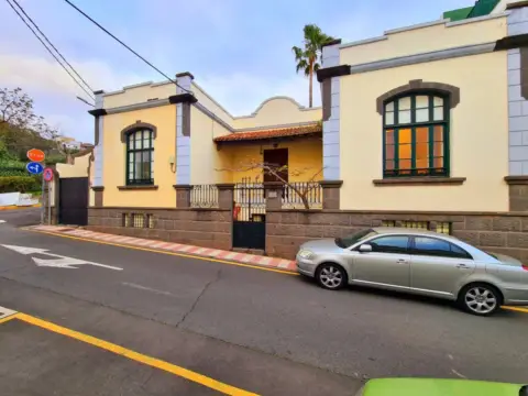 Casa en calle Francisco Ponce, 26