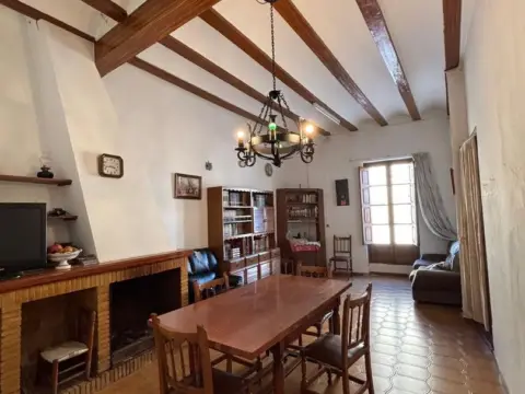 Casa pareada en Plaza de La Esglesia