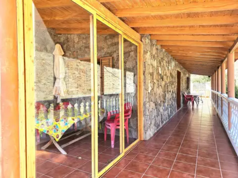 Casa en calle Rosa