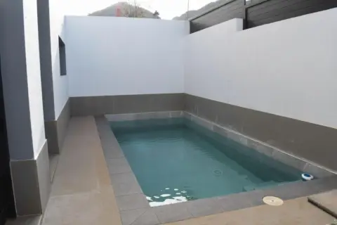 Chalet en calle Isla de San Borondón, 19