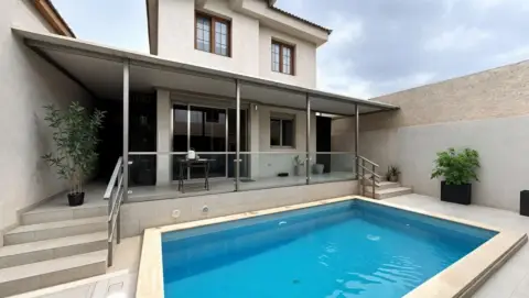 Chalet en calle del Clavel, 6