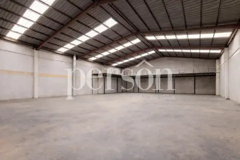 Nave industrial en Manises